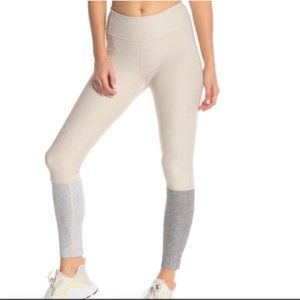 Outdoor Voices Like new tri-tone leggings sz XS